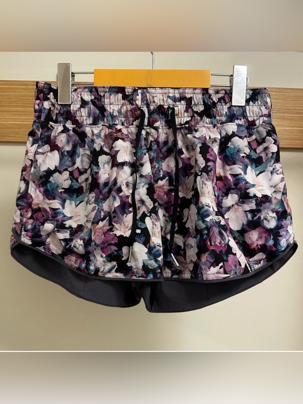 Lululemon Choose a Side Shorts 3” floral utopia multi moonwalk grey reversible